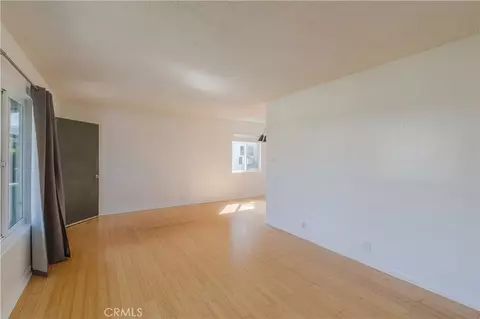 Living - 939 E Appleton St #5, Long Beach, CA 90802 photo 4 of 7