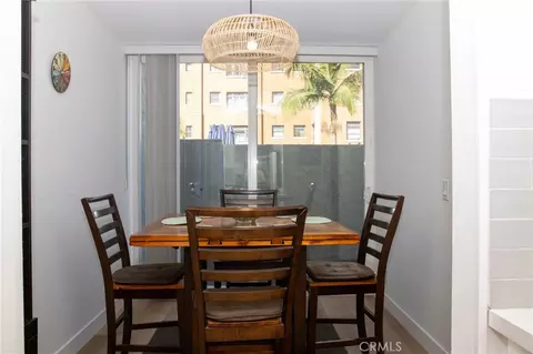Dining - 1 3rd Pl #2, Long Beach, CA 90802 photo 1 of 1