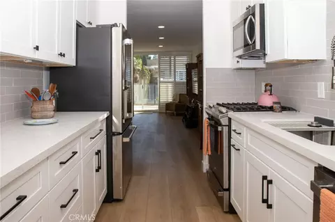 Kitchen - 1 3rd Pl #2, Long Beach, CA 90802 photo 1 of 1