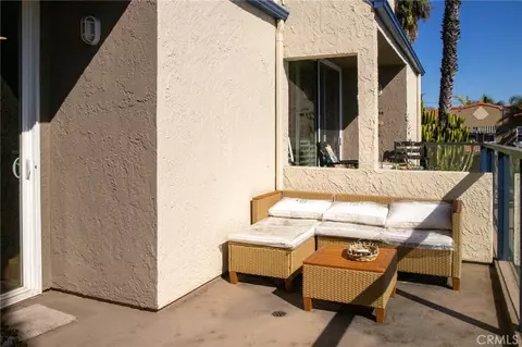 Exterior - 1 3rd Pl #2, Long Beach, CA 90802 photo 1 of 6
