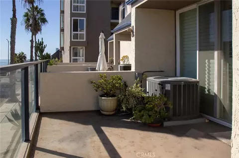 Other - 1 3rd Pl #2, Long Beach, CA 90802 photo 4 of 6