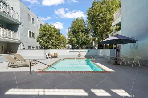 Exterior - 955 E 3rd St #203, Long Beach, CA 90802 photo 6 of 7