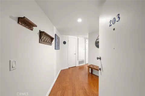 Entry Way - 955 E 3rd St #203, Long Beach, CA 90802 photo 1 of 3