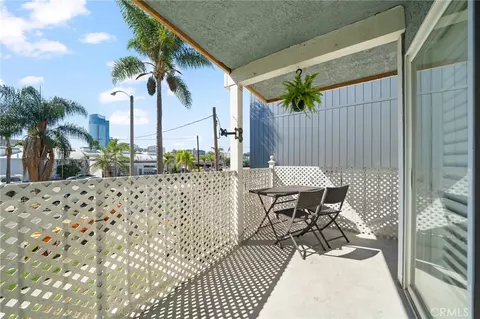 Exterior - 955 E 3rd St #203, Long Beach, CA 90802 photo 2 of 7