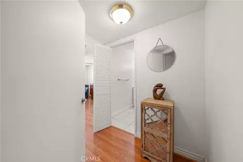 Entry Way - 955 E 3rd St #203, Long Beach, CA 90802 photo 3 of 3