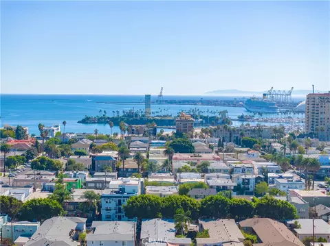 View/Area - 1045 E 3rd St #4, Long Beach, CA 90802 photo 4 of 4