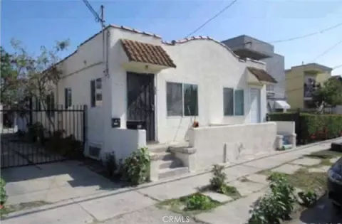 727 W 54th St, Los Angeles, CA 90037