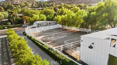 Exterior - 10903 Meads, Orange, CA 92869 photo 6 of 25