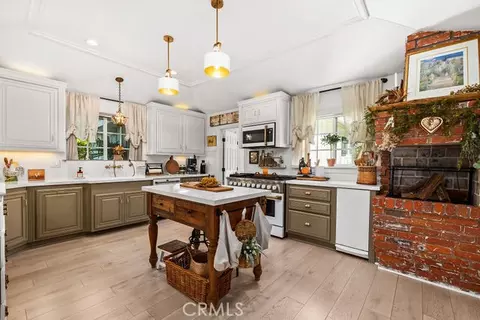 Kitchen - 10903 Meads, Orange, CA 92869 photo 1 of 4
