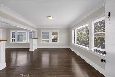 Living - 425 W 4th, Long Beach, CA 90802 photo 1 of 5