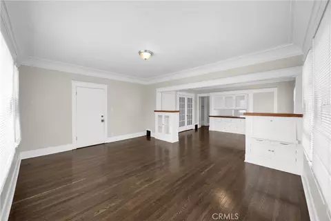 Living - 425 W 4th, Long Beach, CA 90802 photo 2 of 5