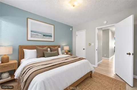 Bedroom - 333 Junipero Ave #1C, Long Beach, CA 90814 photo 9 of 10