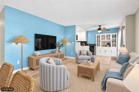Living - 333 Junipero Ave #1C, Long Beach, CA 90814 photo 5 of 12