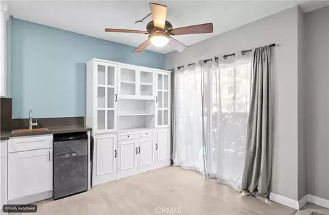 Living - 333 Junipero Ave #1C, Long Beach, CA 90814 photo 12 of 12