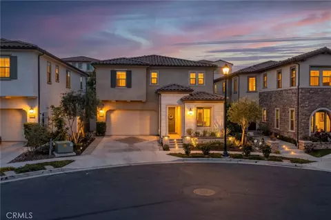 1809 Canyon Oaks Ln, Lake Forest, CA 92610