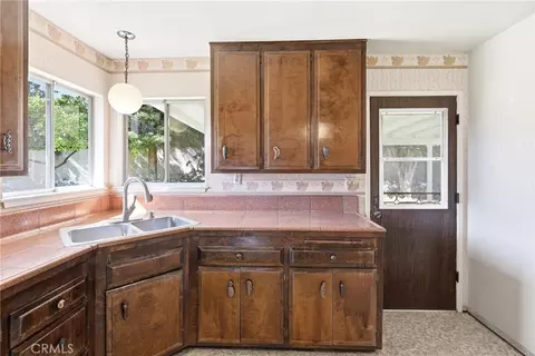 Kitchen - 4581 Delafield Dr, La Mirada, CA 90638 photo 6 of 7