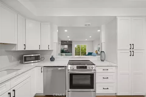 Kitchen - 1349 Shadow Ln #218, Fullerton, CA 92831 photo 2 of 3