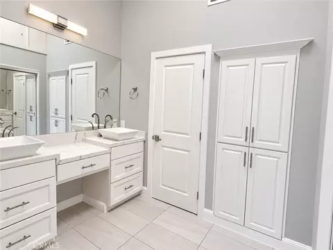 Bath - 7327 Linden, Carlsbad, CA 92011 photo 7 of 9