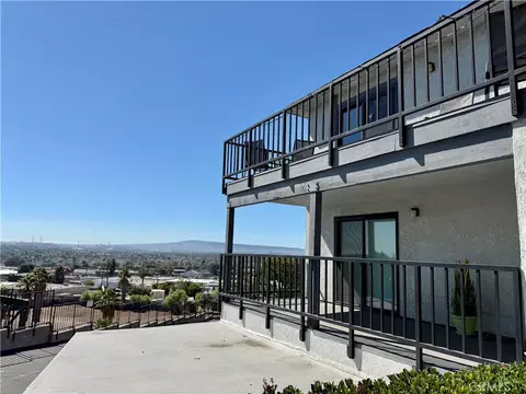 2599 Walnut #128, Signal Hill, CA 90755