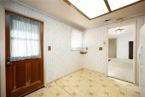 Entry Way - 3303 Faust Ave, Long Beach, CA 90808 photo 2 of 2