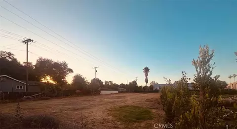 5695 Arlington Ave, Riverside, CA 92504 photo 2