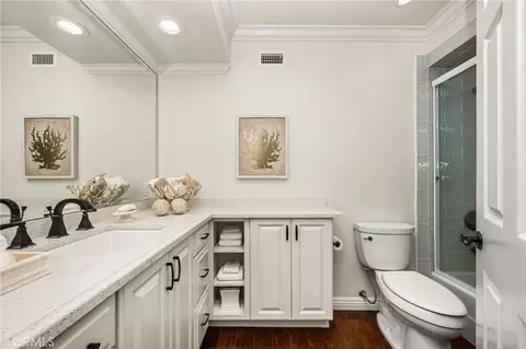 Bath - 6703 E La Cumbre, Orange, CA 92869 photo 4 of 6