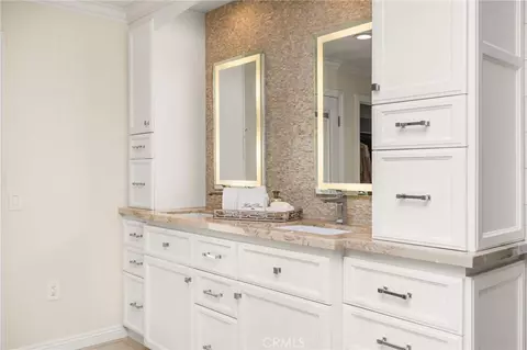 Bath - 6703 E La Cumbre, Orange, CA 92869 photo 1 of 6