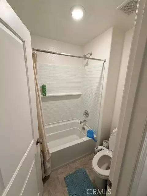 Bath - 1332 W Randy Ave, Fowler, CA 93625 photo 1 of 1