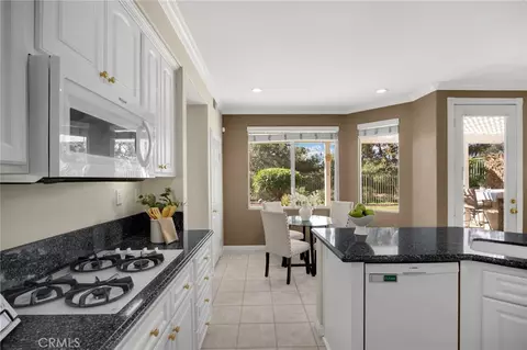 Kitchen - 982 Spyglass, Placentia, CA 92870 photo 5 of 6