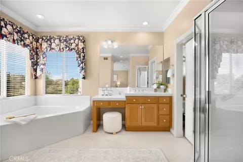 Bath - 982 Spyglass, Placentia, CA 92870 photo 5 of 5