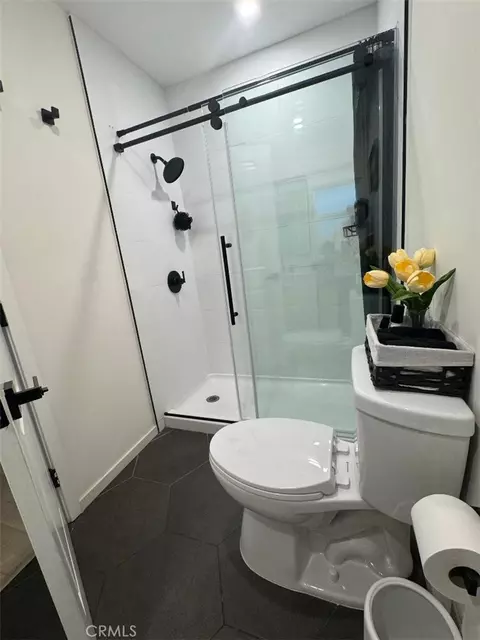39 Walnut, Anaheim, CA 92801 photo 10