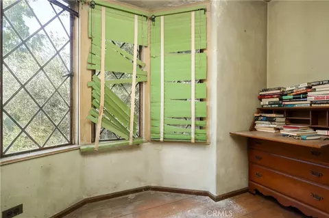 Bedroom - 530 Prospect Blvd, Pasadena, CA 91103 photo 3 of 8
