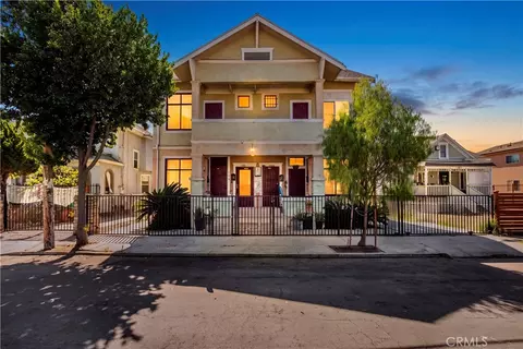 134 E 31st St, Los Angeles, CA 90011