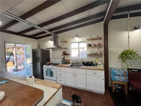 305 E Valencia, Fullerton, CA 92832 photo 5