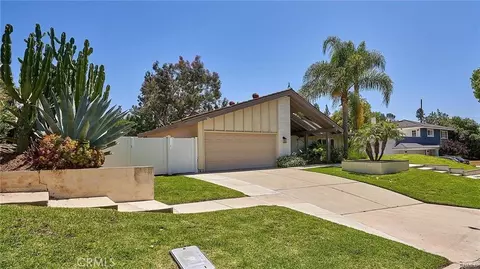 Exterior - 118 Marion Blvd, Fullerton, CA 92835 photo 2 of 11