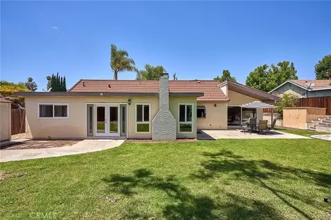Exterior - 118 Marion Blvd, Fullerton, CA 92835 photo 9 of 11