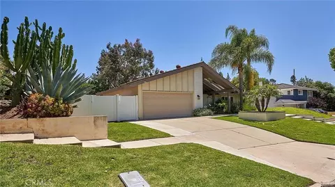 Exterior - 118 Marion Blvd, Fullerton, CA 92835 photo 3 of 11