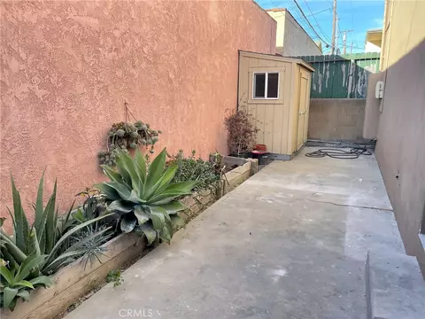 Exterior - 449 Redondo Ave, Long Beach, CA 90814 photo 6 of 6