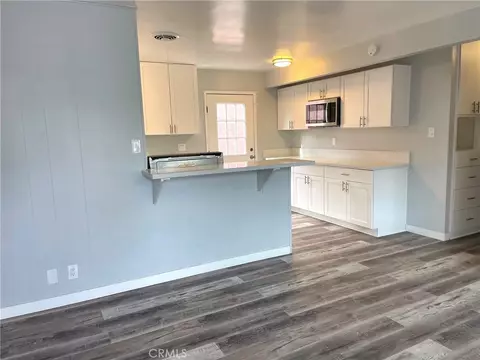 Kitchen - 449 Redondo Ave, Long Beach, CA 90814 photo 8 of 12