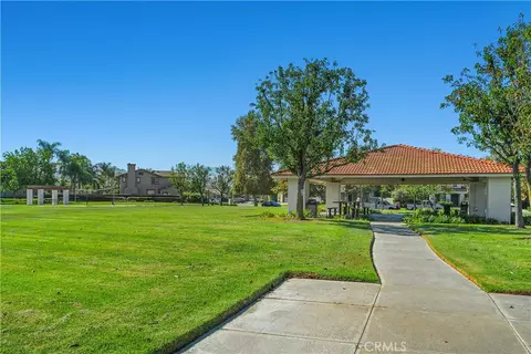 Exterior - 11349 Parkfield, Riverside, CA 92505 photo 6 of 7
