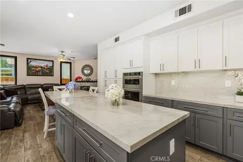 Kitchen - 11349 Parkfield, Riverside, CA 92505 photo 2 of 5
