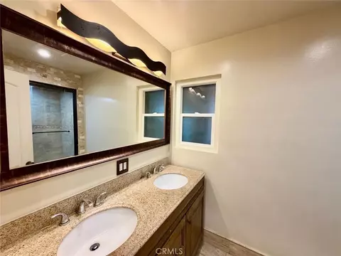Bath - 1139 E Ocean Blvd #108, Long Beach, CA 90802 photo 3 of 5