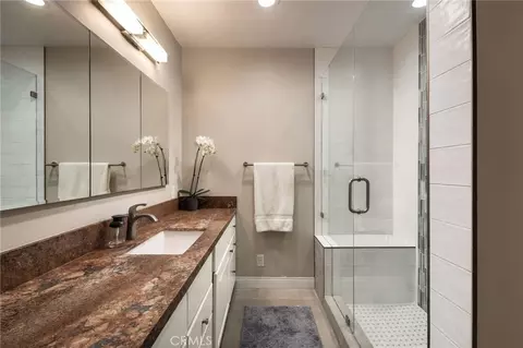 Bath - 2000 Tevis, Long Beach, CA 90815 photo 2 of 6