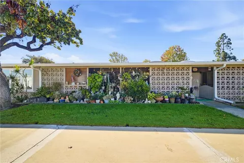 1300 Mayfield Rd #61K, Seal Beach, CA 90740