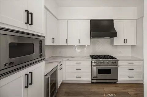 Kitchen - 402 Rockefeller #315, Irvine, CA 92612 photo 4 of 4