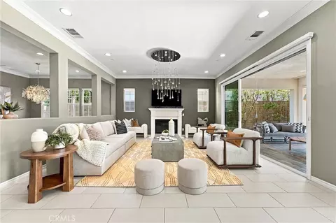 Living - 104 Sparrow, Irvine, CA 92618 photo 3 of 8