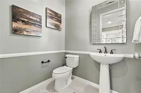 Bath - 104 Sparrow, Irvine, CA 92618 photo 1 of 6