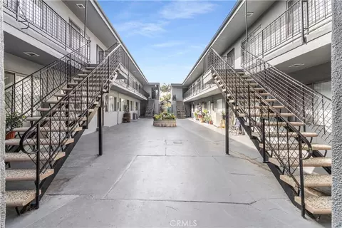 2500 E Spaulding St, Long Beach, CA 90804 photo 3