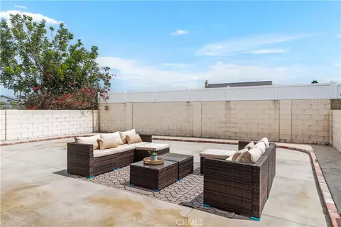 Exterior - 5171 Blackpool Rd, Westminster, CA 92683 photo 6 of 11