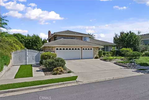 5062 W Knoll Dr, Yorba Linda, CA 92886